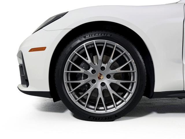 new 2026 Porsche Panamera car, priced at $132,720