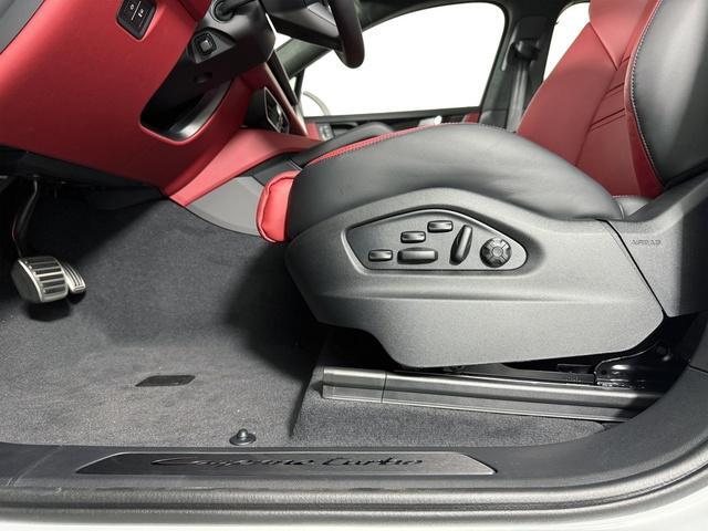 new 2025 Porsche Cayenne car, priced at $167,595