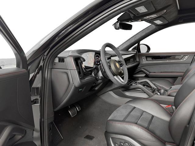 new 2025 Porsche Cayenne car, priced at $143,065