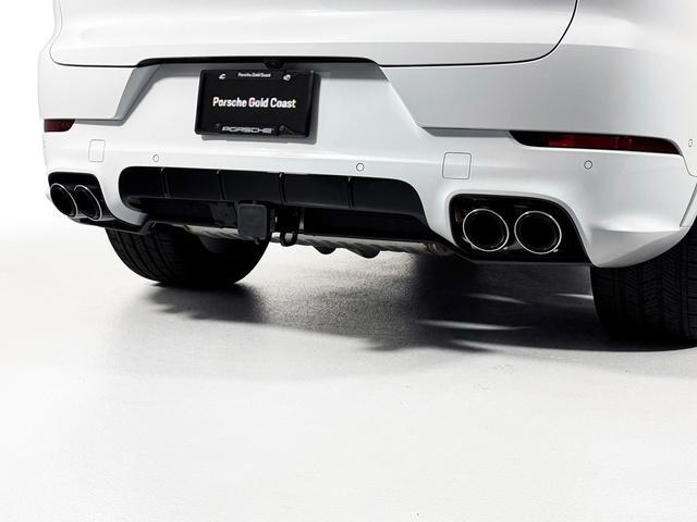 new 2025 Porsche Cayenne car, priced at $107,065