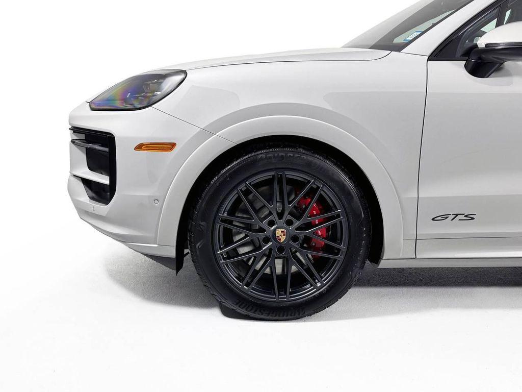 new 2025 Porsche Cayenne car, priced at $143,165