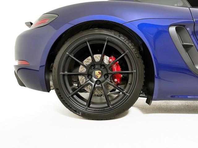 new 2025 Porsche 718 Cayman car, priced at $105,545