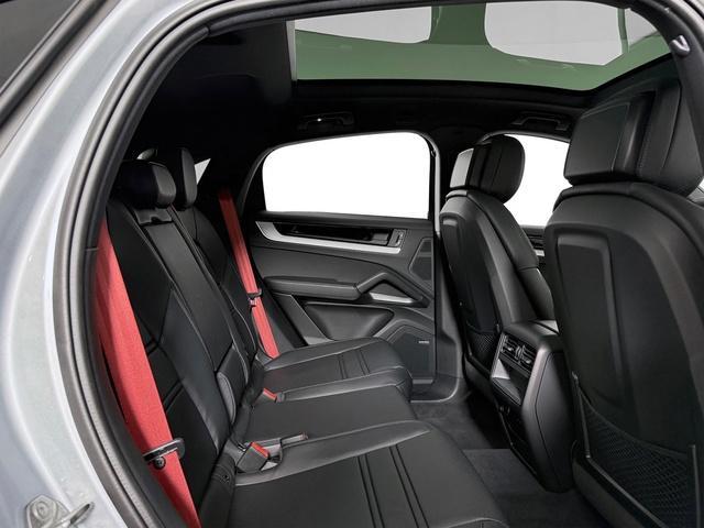 new 2025 Porsche Cayenne car, priced at $99,615