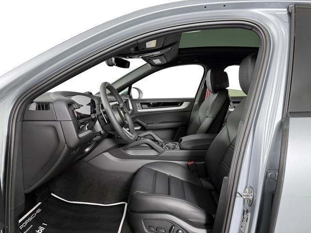 new 2025 Porsche Cayenne car, priced at $99,615