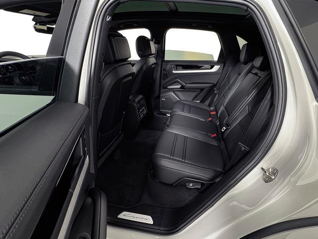 new 2025 Porsche Cayenne car, priced at $106,945
