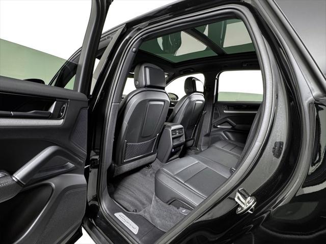 used 2025 Porsche Cayenne car, priced at $86,900