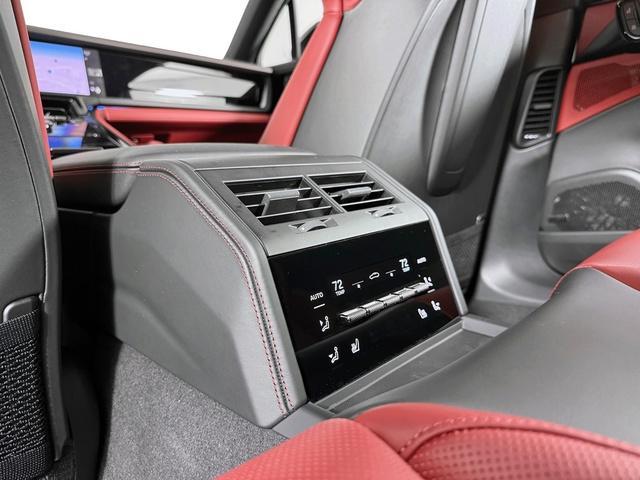 new 2026 Porsche Panamera car, priced at $223,640