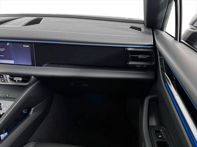 used 2025 Porsche Macan car