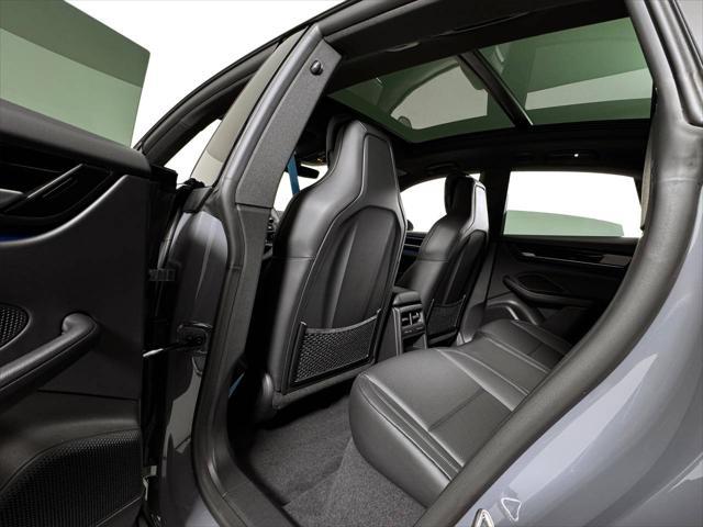 used 2025 Porsche Macan car