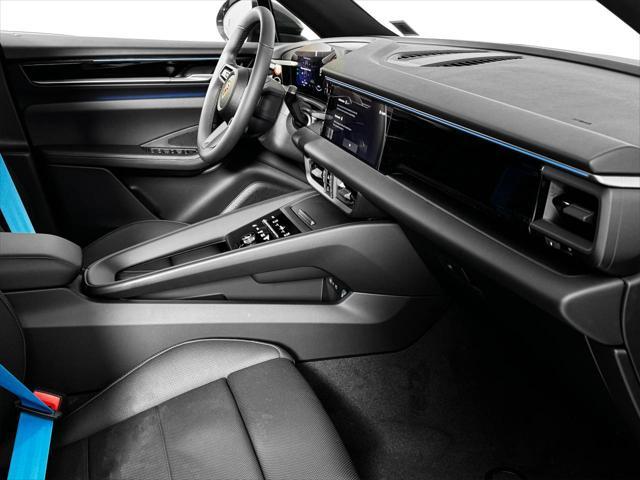 used 2025 Porsche Macan car