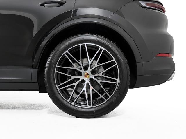 new 2025 Porsche Cayenne car, priced at $97,435