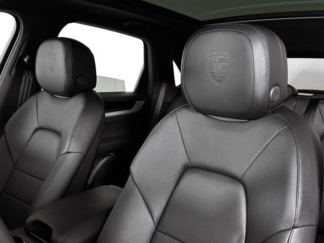 new 2025 Porsche Cayenne car, priced at $107,065
