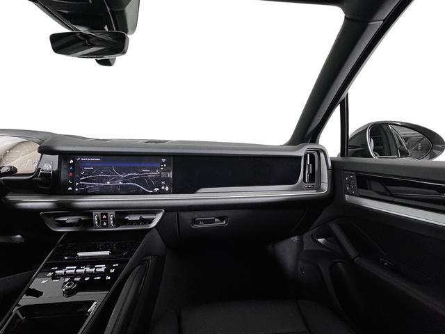 new 2025 Porsche Cayenne car, priced at $107,065