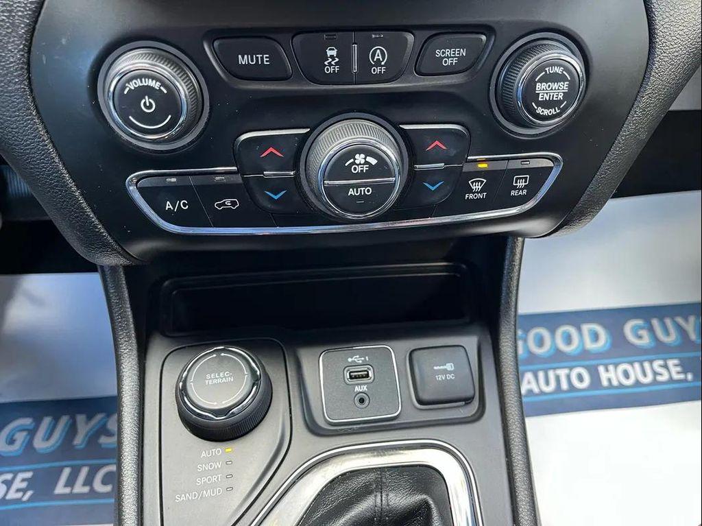 used 2019 Jeep Cherokee car, priced at $19,280