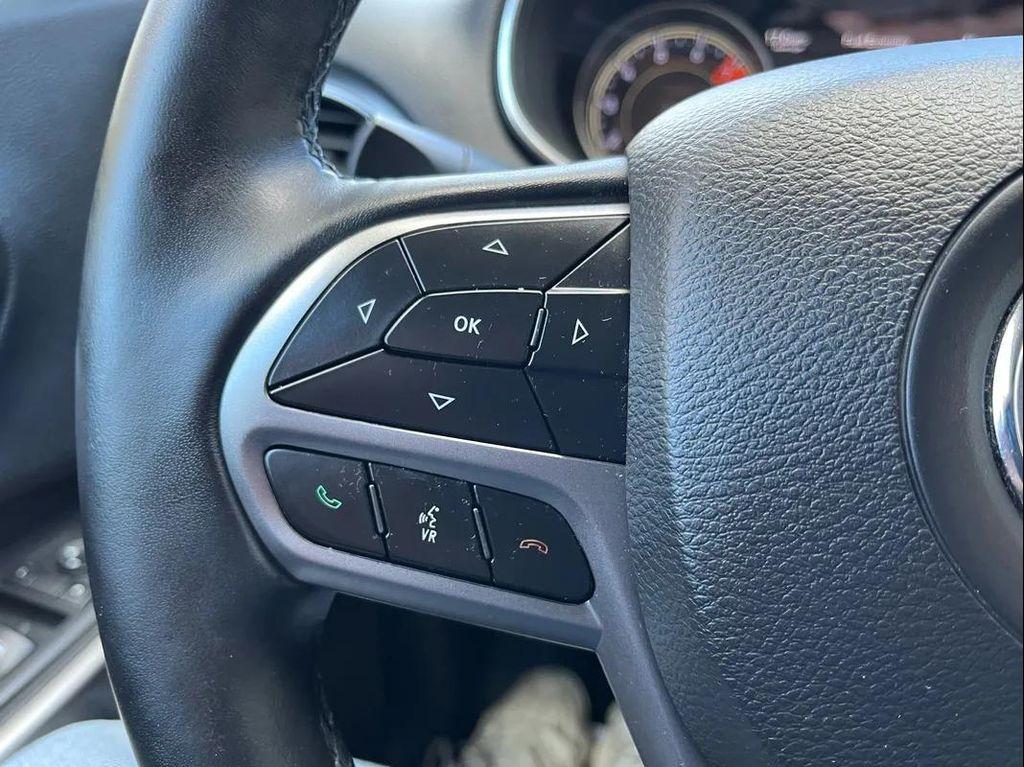 used 2019 Jeep Cherokee car, priced at $19,280