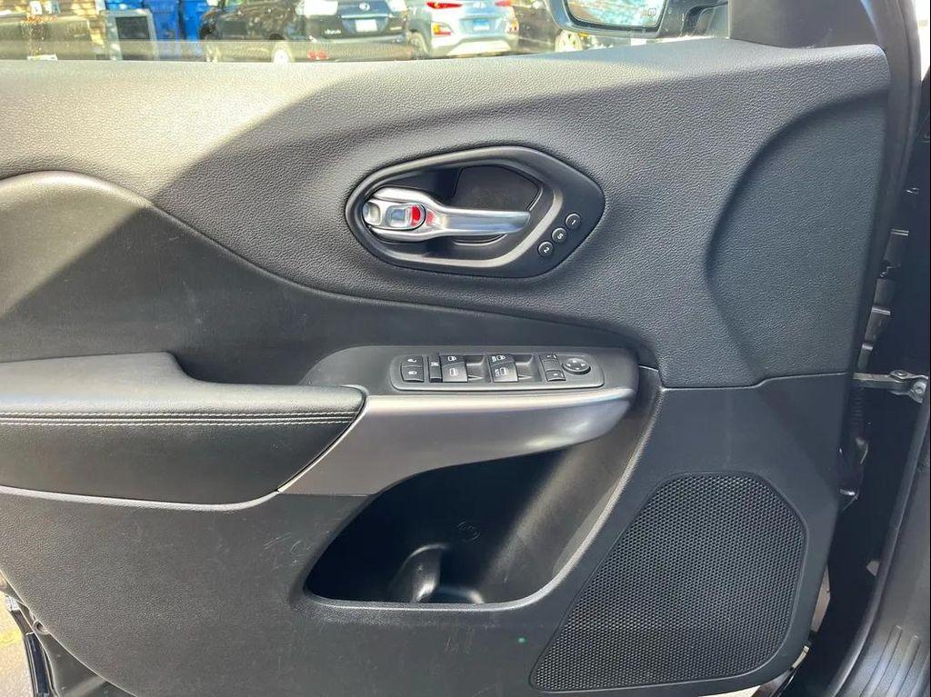 used 2019 Jeep Cherokee car, priced at $19,280