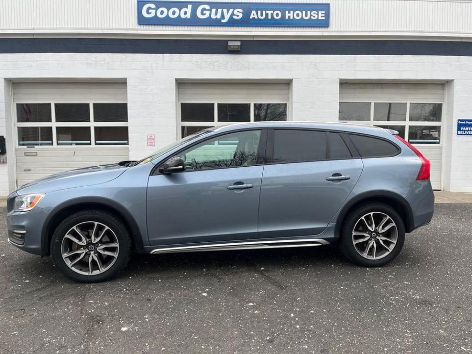 used 2018 Volvo V60 Cross Country car, priced at $16,980