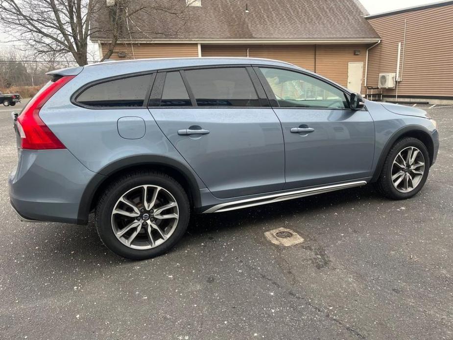 used 2018 Volvo V60 Cross Country car, priced at $16,560