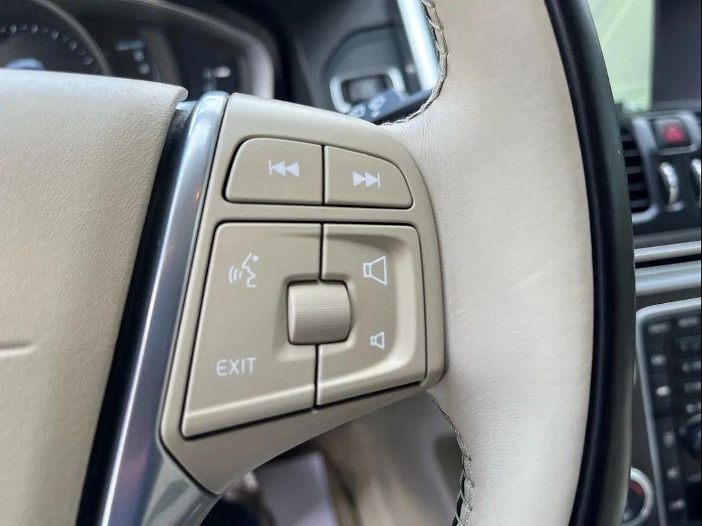 used 2016 Volvo XC60 car, priced at $13,490