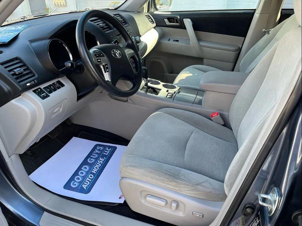 used 2012 Toyota Highlander car, priced at $12,290