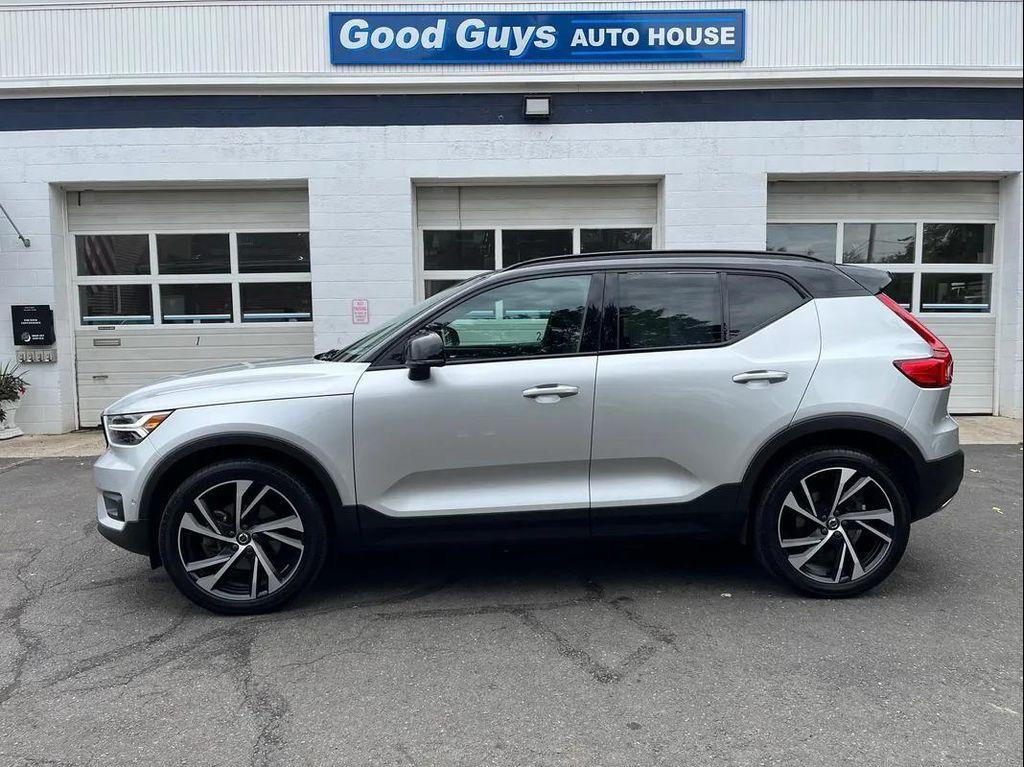 used 2019 Volvo XC40 car, priced at $19,290