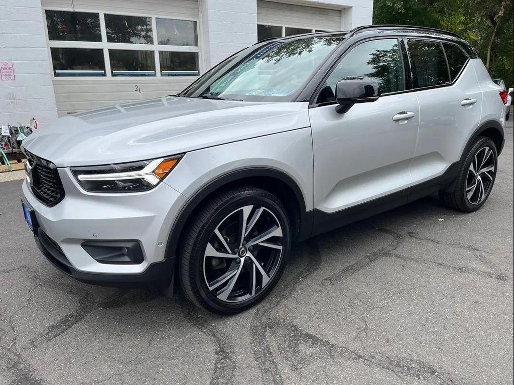 used 2019 Volvo XC40 car, priced at $19,290