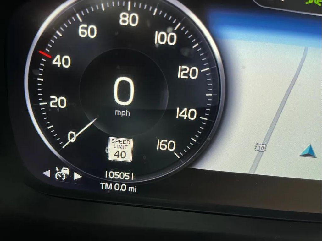 used 2019 Volvo XC40 car, priced at $19,290