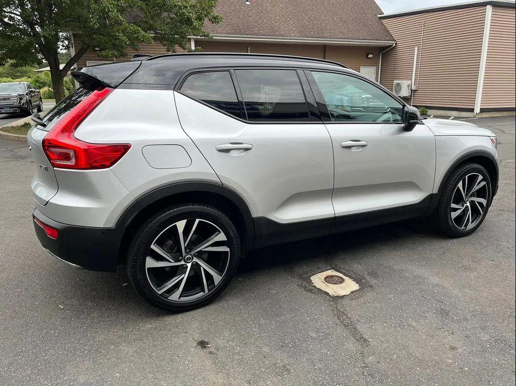 used 2019 Volvo XC40 car, priced at $19,290