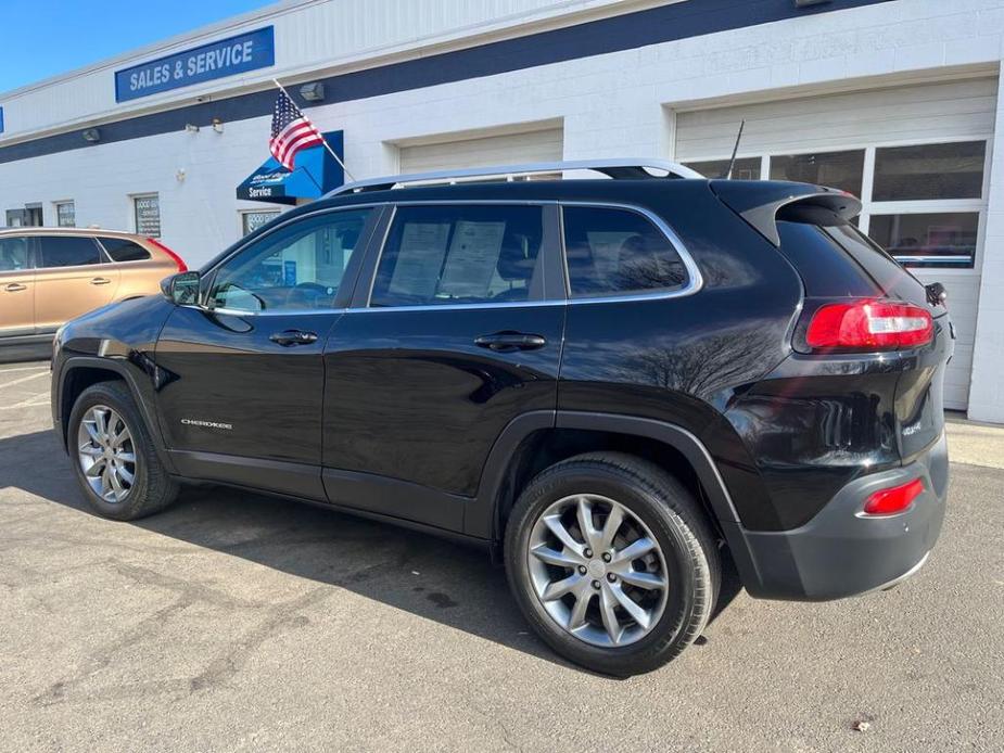 used 2018 Jeep Cherokee car, priced at $17,760