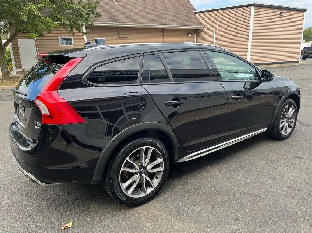 used 2018 Volvo V60 Cross Country car, priced at $18,490