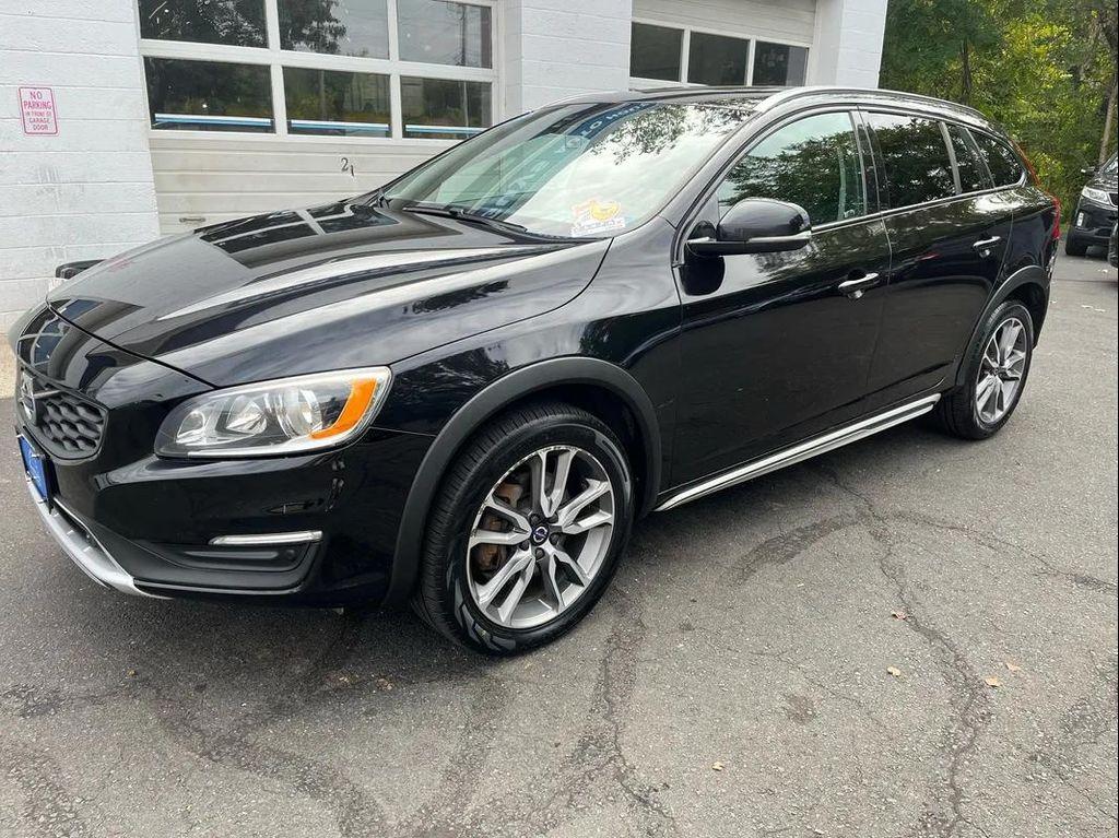 used 2018 Volvo V60 Cross Country car, priced at $18,490