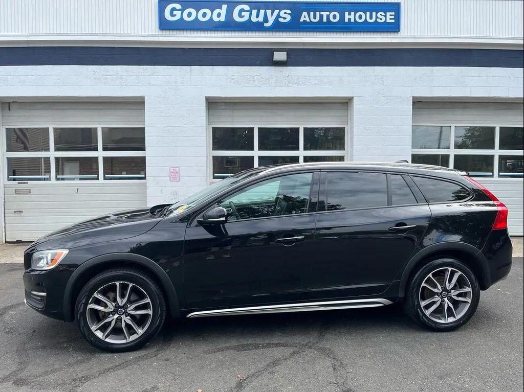 used 2018 Volvo V60 Cross Country car, priced at $18,490