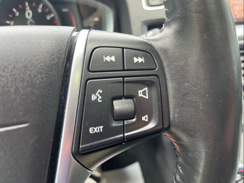 used 2018 Volvo V60 Cross Country car, priced at $18,490