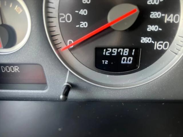 used 2013 Volvo XC90 car, priced at $9,990