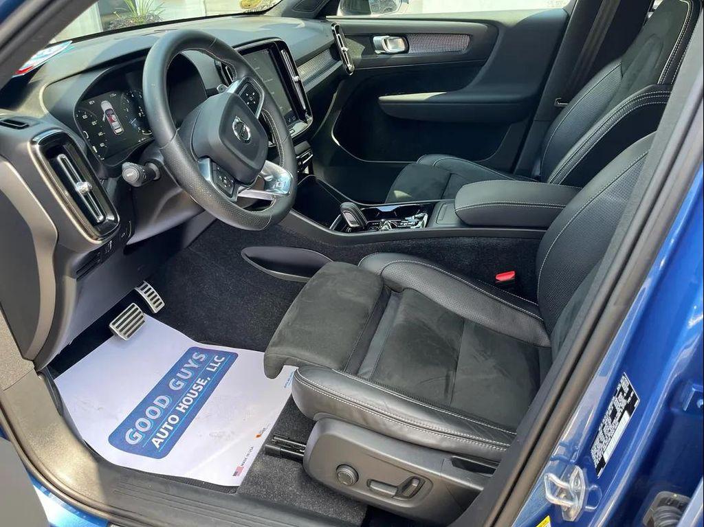 used 2019 Volvo XC40 car, priced at $20,790