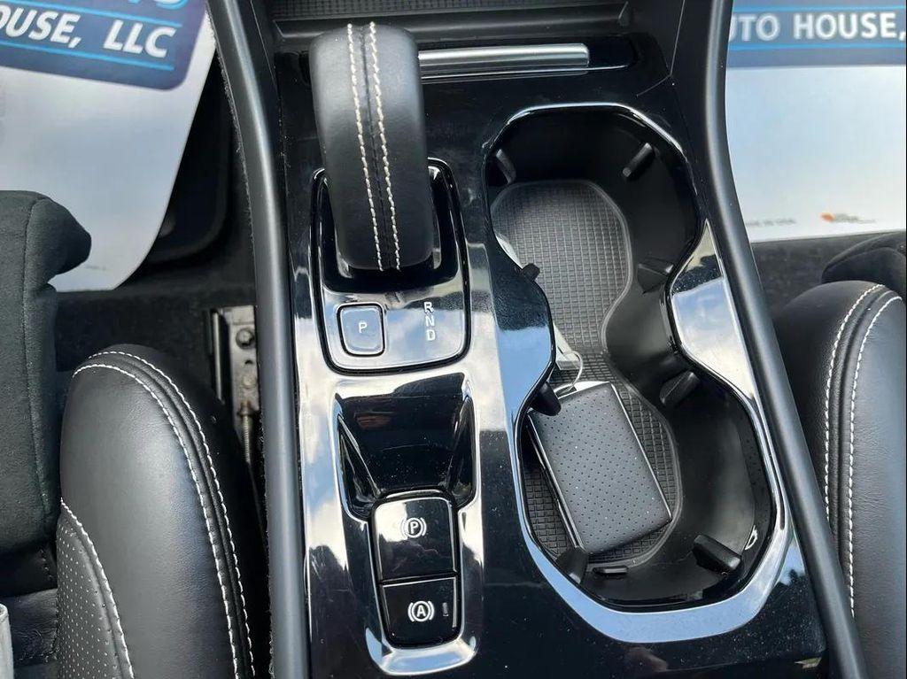 used 2019 Volvo XC40 car, priced at $20,790