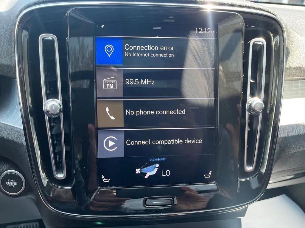 used 2020 Volvo XC40 car, priced at $27,490
