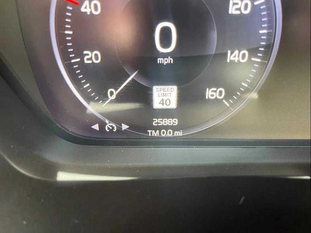 used 2020 Volvo XC40 car, priced at $27,490