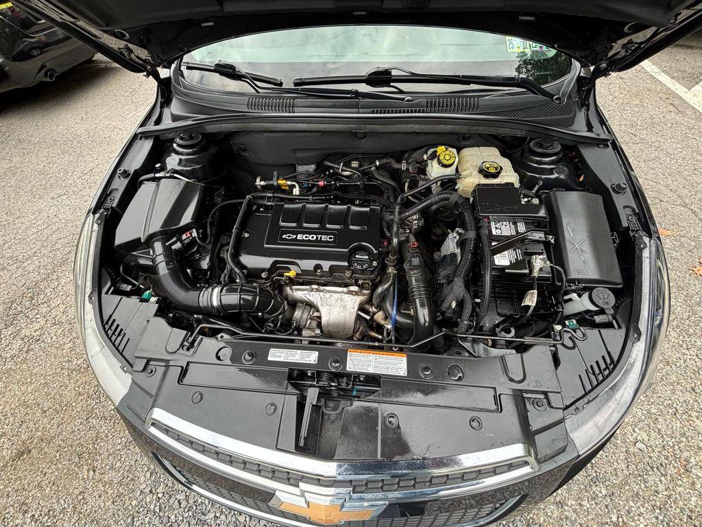used 2014 Chevrolet Cruze car, priced at $5,900