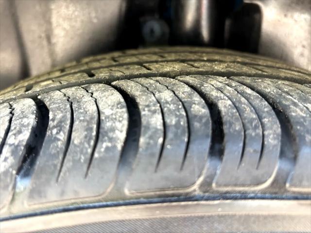 used 2015 Jeep Cherokee car, priced at $8,400