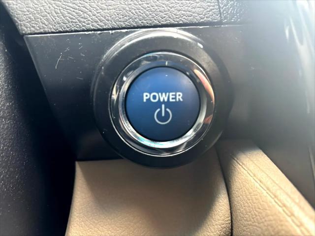 used 2014 Toyota Camry Hybrid car, priced at $11,800