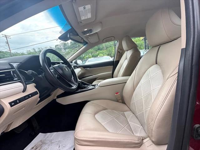 used 2018 Toyota Camry Hybrid car, priced at $17,800