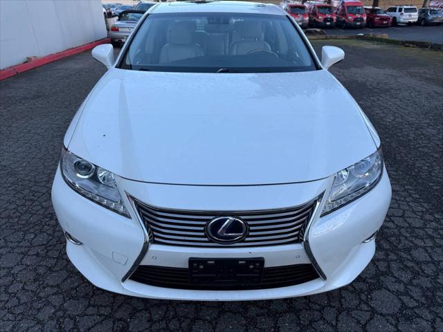 used 2013 Lexus ES 300h car, priced at $13,888