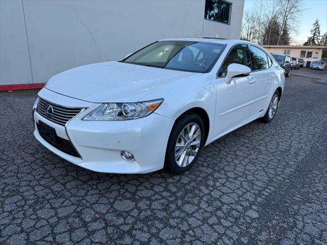 used 2013 Lexus ES 300h car, priced at $13,888