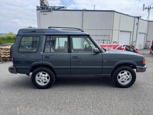used 1995 Land Rover Discovery car, priced at $8,999