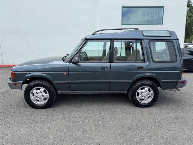 used 1995 Land Rover Discovery car, priced at $8,999