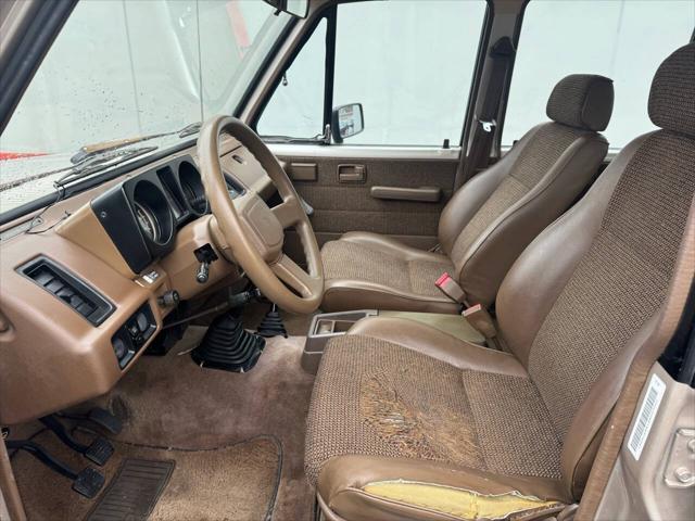 used 1991 Isuzu Trooper car, priced at $5,488