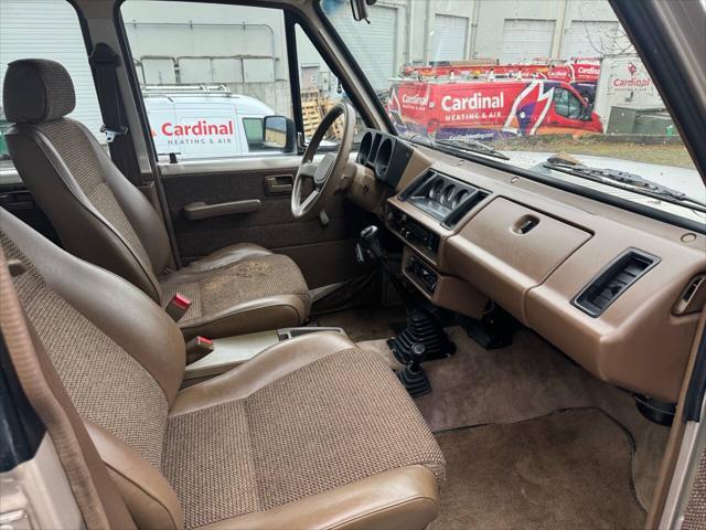 used 1991 Isuzu Trooper car, priced at $5,488