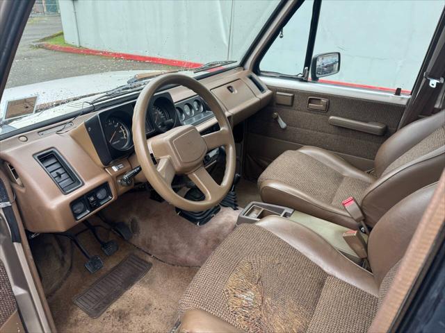 used 1991 Isuzu Trooper car, priced at $5,488