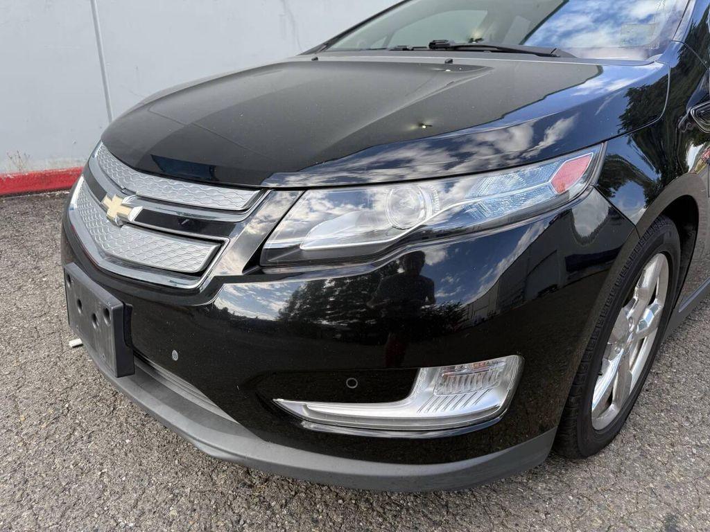 used 2011 Chevrolet Volt car, priced at $5,488